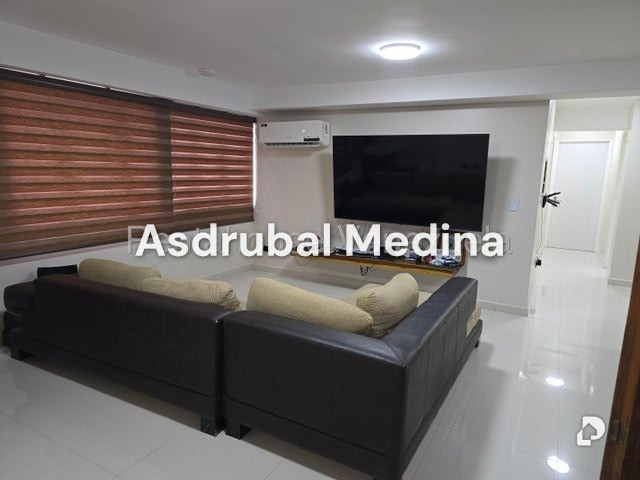 Apartamento en Parroquia San Bernardino, Caracas – 2