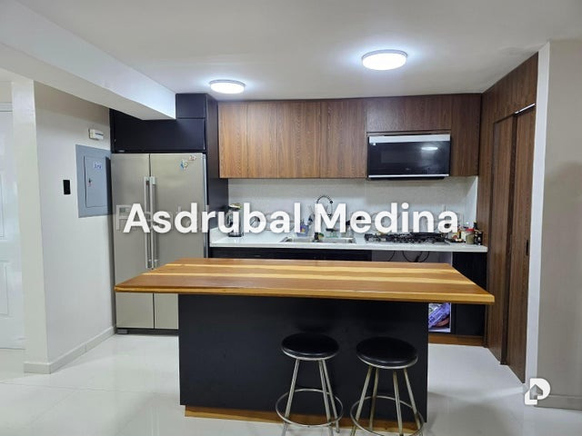 Apartamento en Parroquia San Bernardino, Caracas – 3