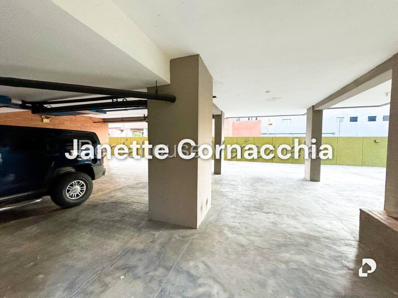 Apartamento en Campo Alegre, Caracas – 21