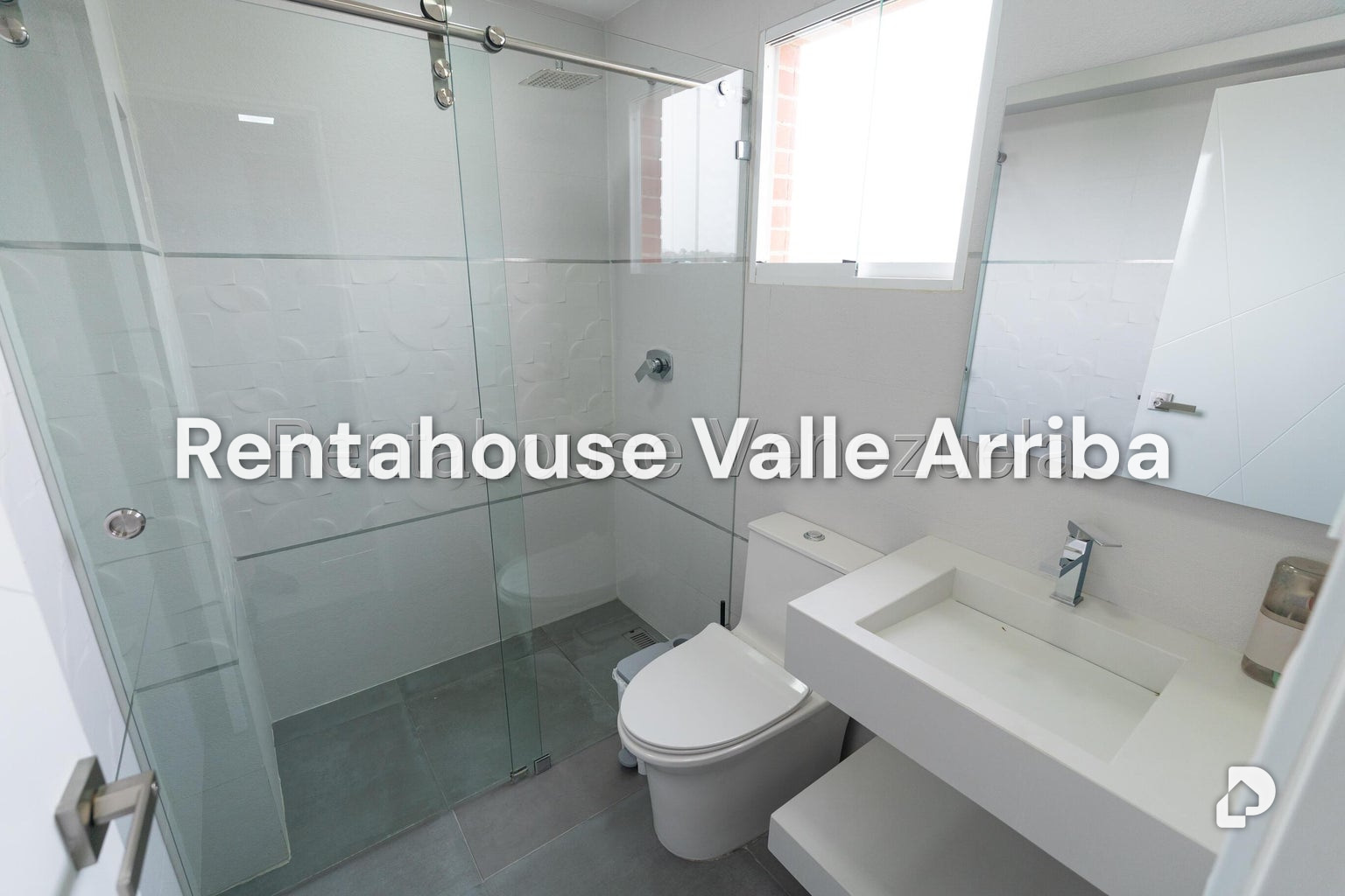 Penthouse en Urbanización Colinas de Los Chaguaramos, Caracas