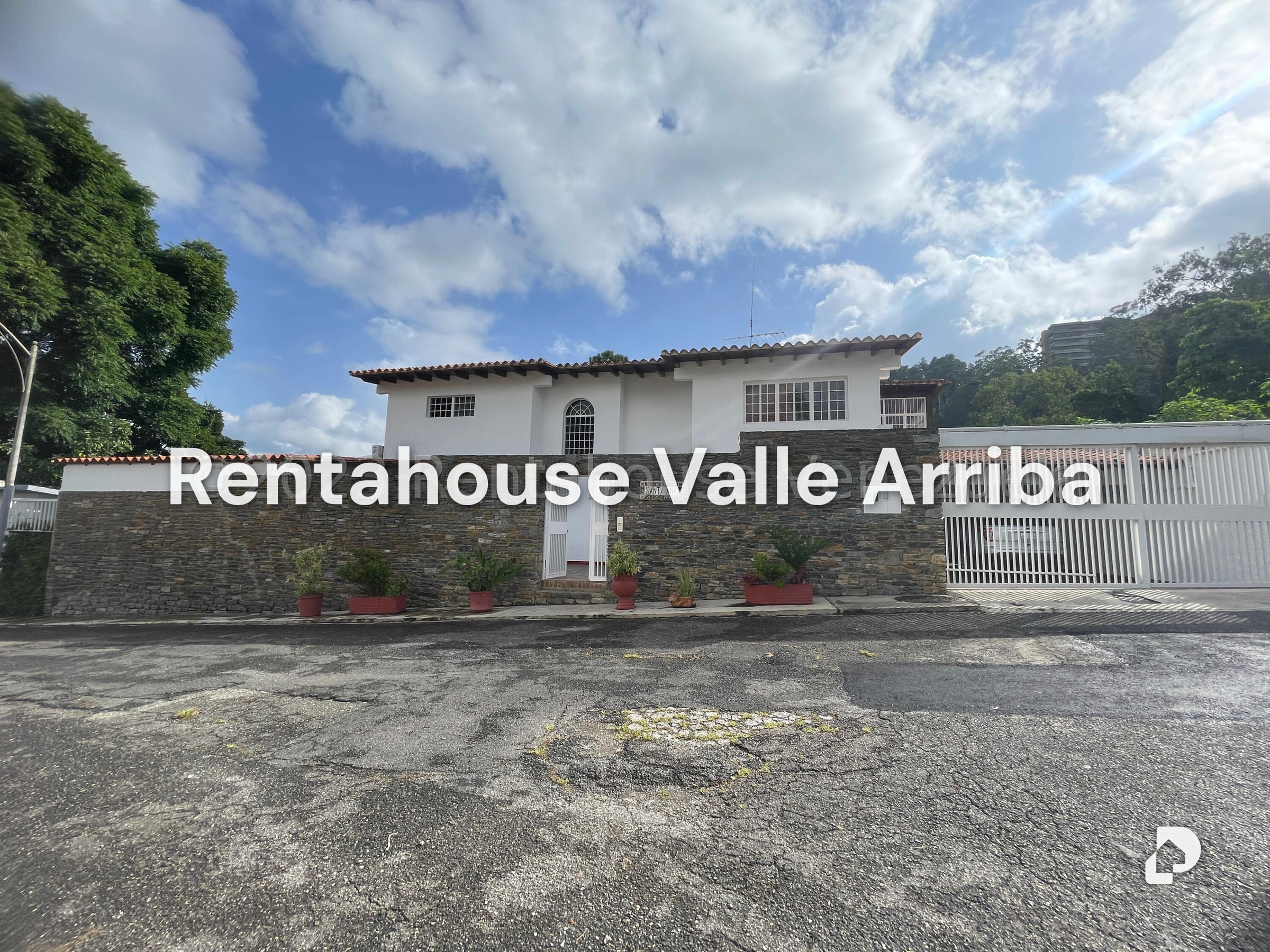 Casa en La Lagunita Country Club, Caracas – 1