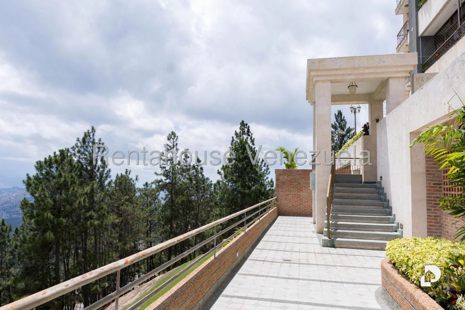 Apartamento en Los Naranjos (del Cafetal), Caracas – 28
