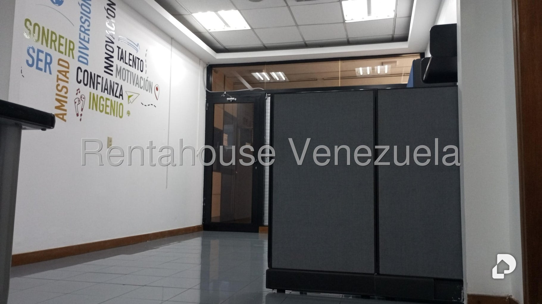 Oficina en La Urbina, Caracas – 25