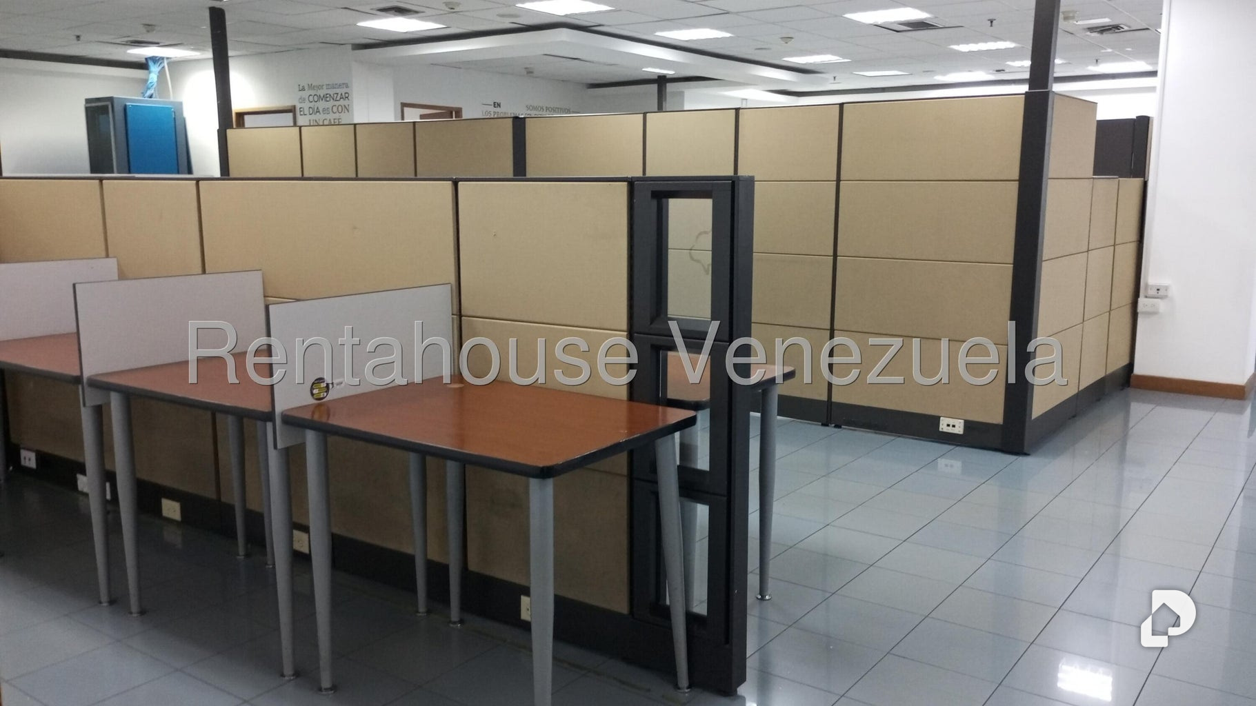 Oficina en La Urbina, Caracas – 28