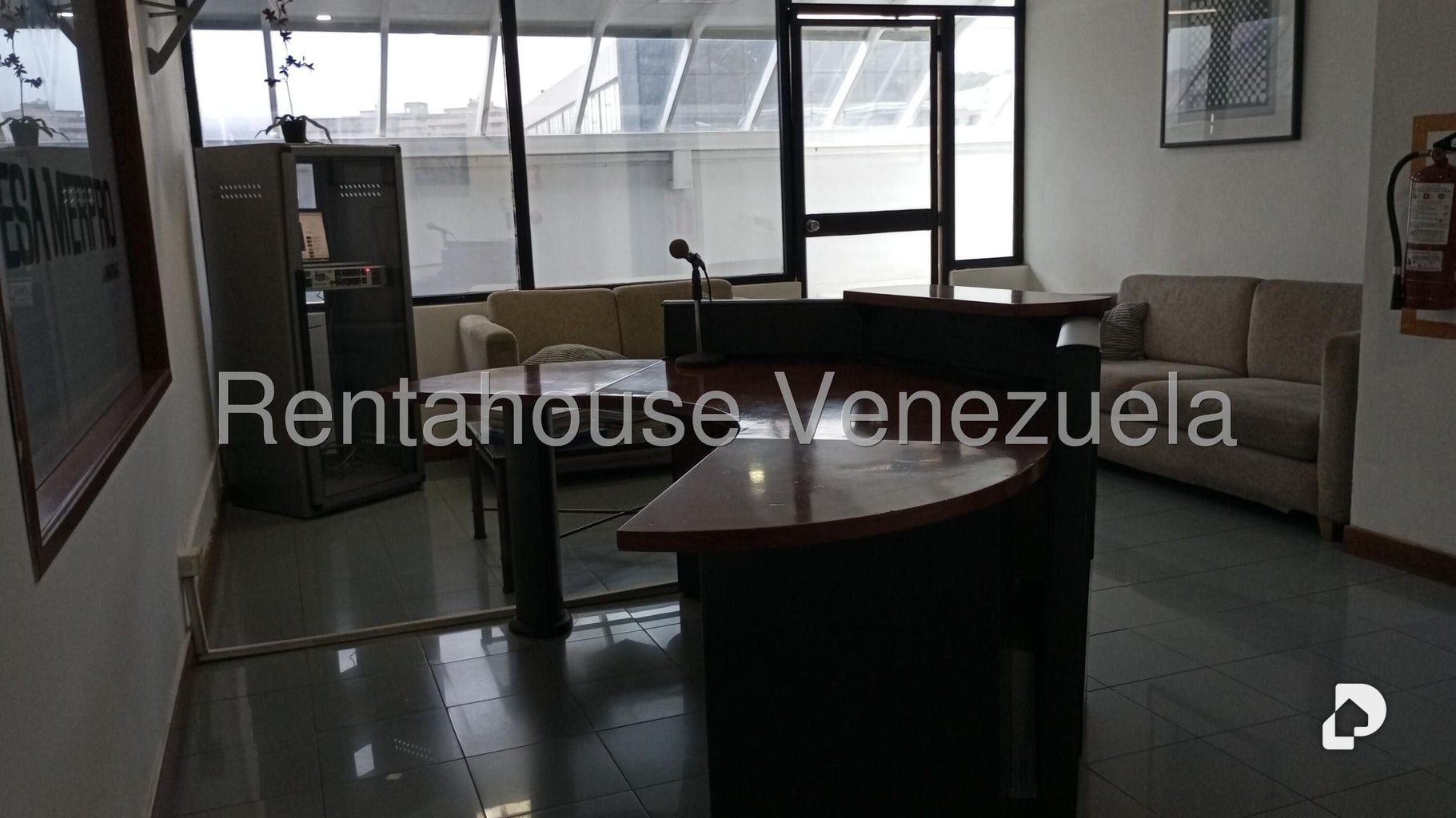 Oficina en La Urbina, Caracas – 14