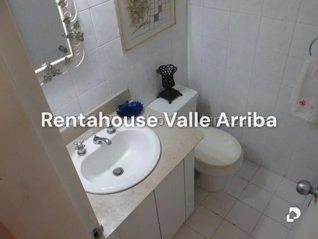 House in Monte Claro, Caracas – 25