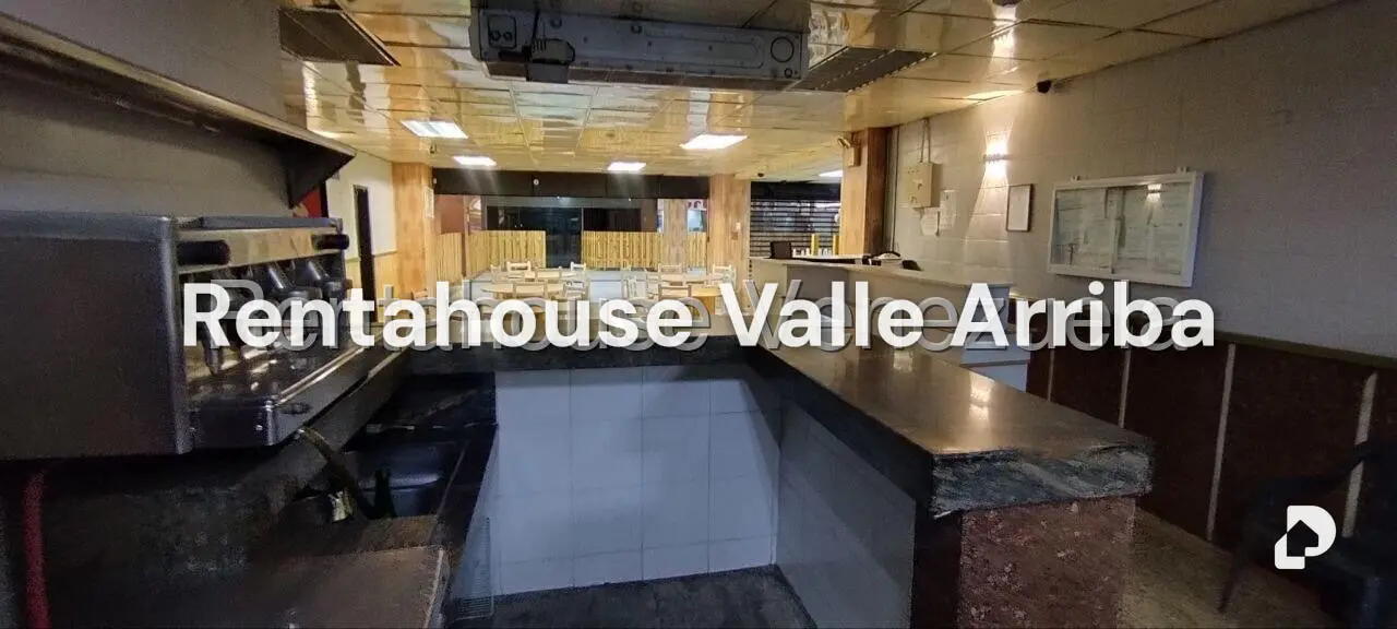 Local comercial en La Urbina, Caracas – 11