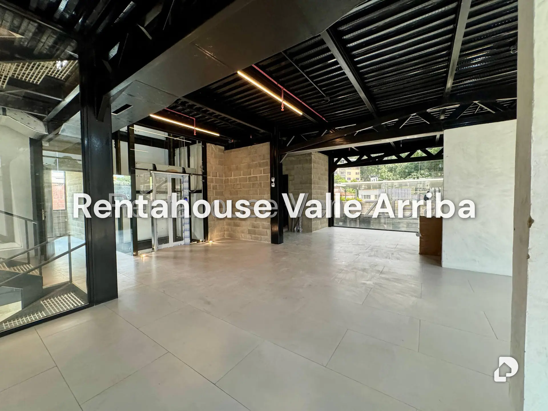 Local comercial en La Florida, Caracas – 25