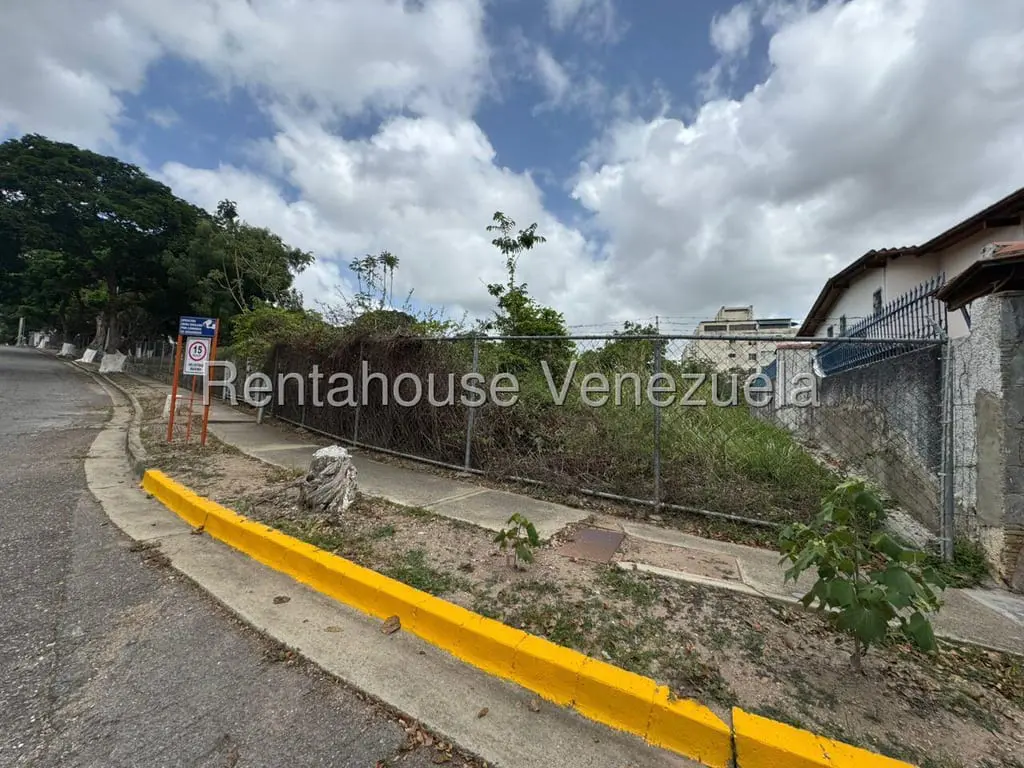 Terreno en Colinas de La California, Caracas - 1