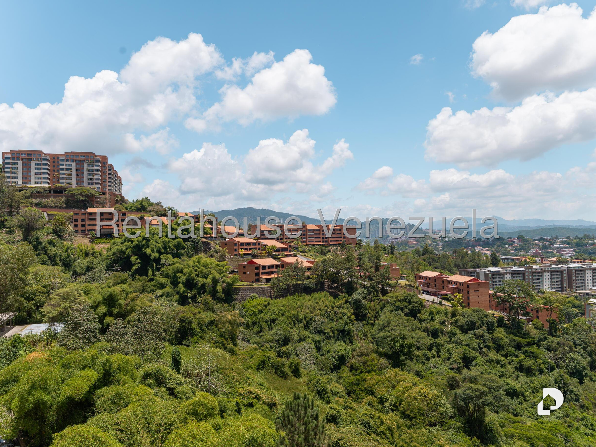Apartamento en Colinas de La Tahona, Caracas