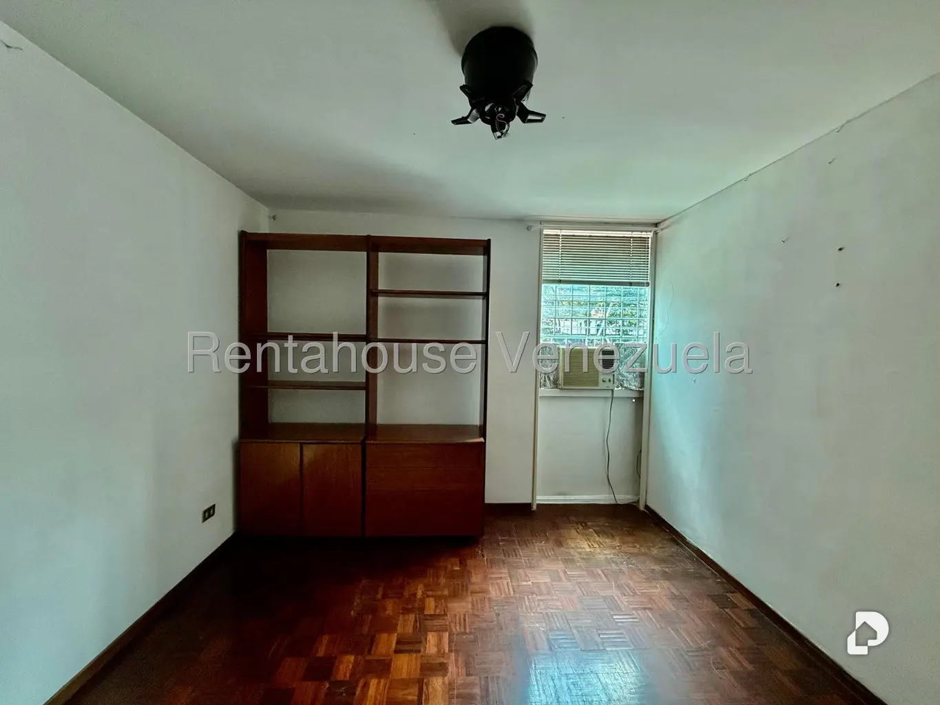 Apartamento en San Román, Caracas