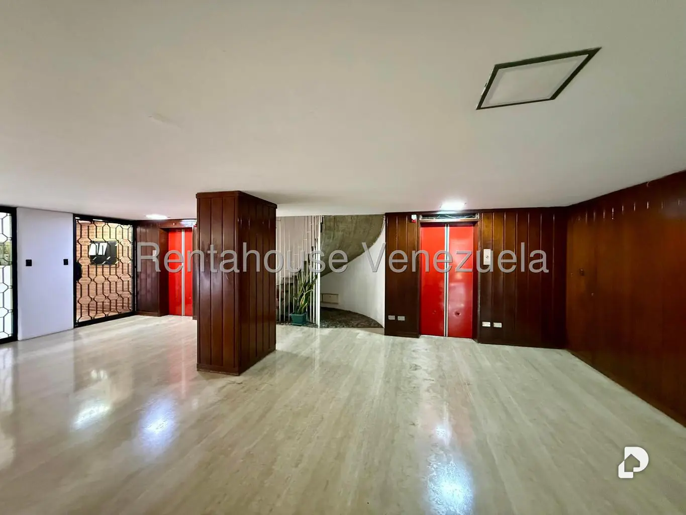 Apartamento en San Román, Caracas