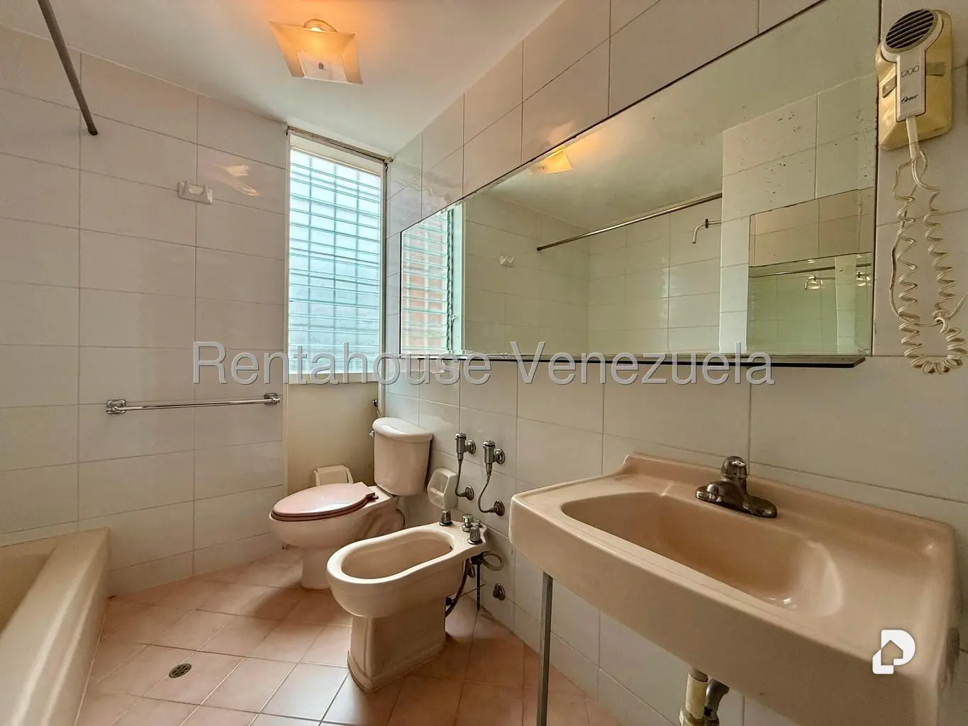 Apartamento en San Román, Caracas
