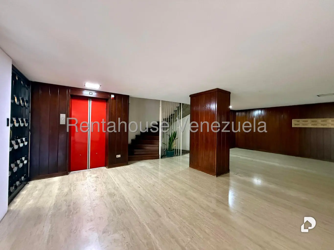 Apartamento en San Román, Caracas