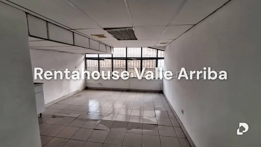 Local comercial en La Urbina, Caracas – 9