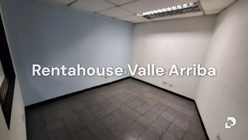 Local comercial en La Urbina, Caracas – 11