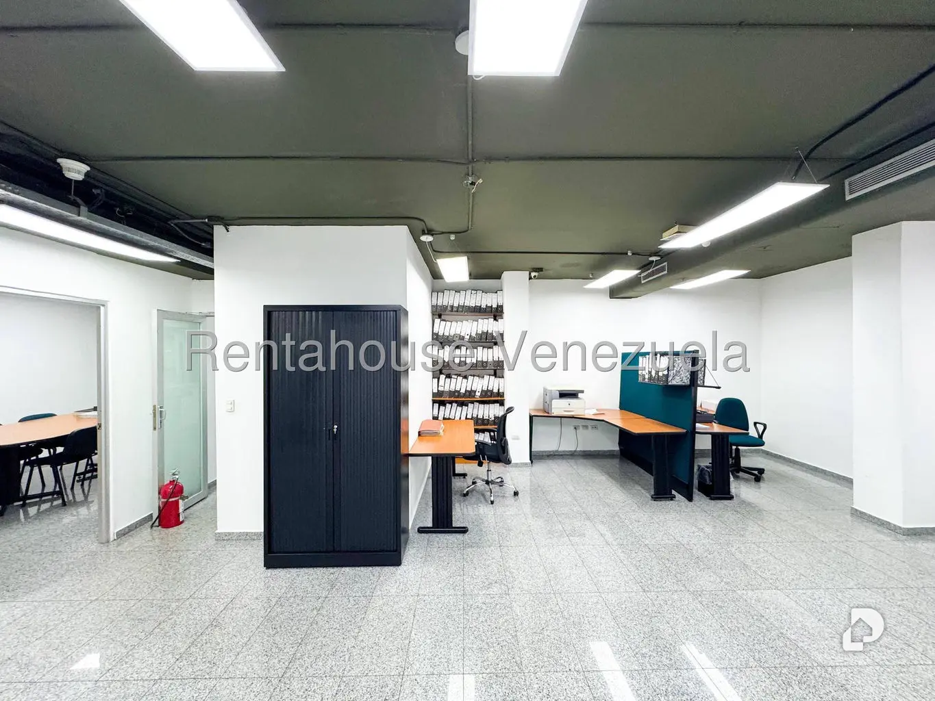 Local comercial en Altamira, Caracas – 25