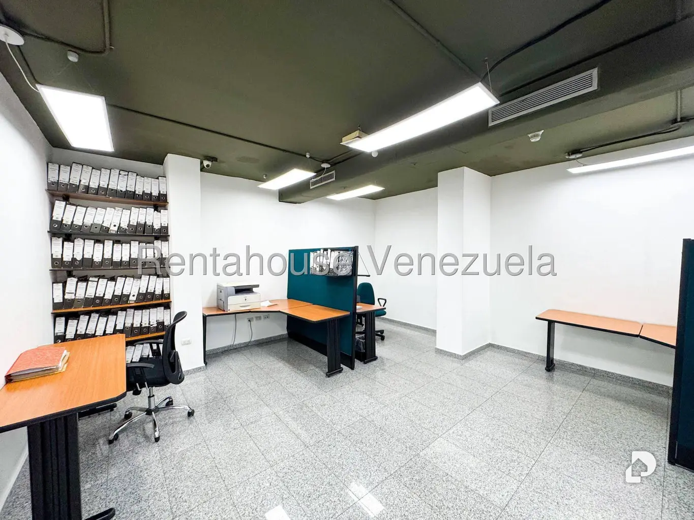 Local comercial en Altamira, Caracas – 26