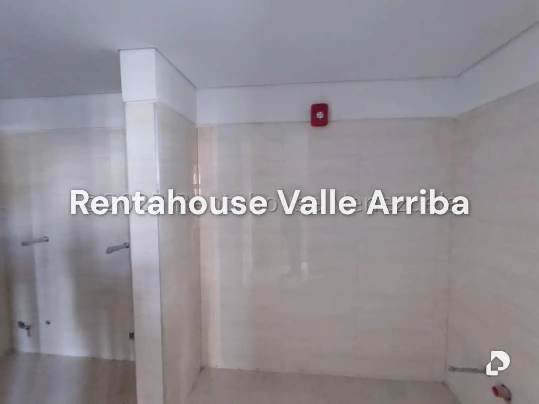 Local comercial en Boleíta Norte, Caracas – 25