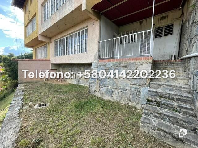 Casa en La Lagunita Country Club, Caracas