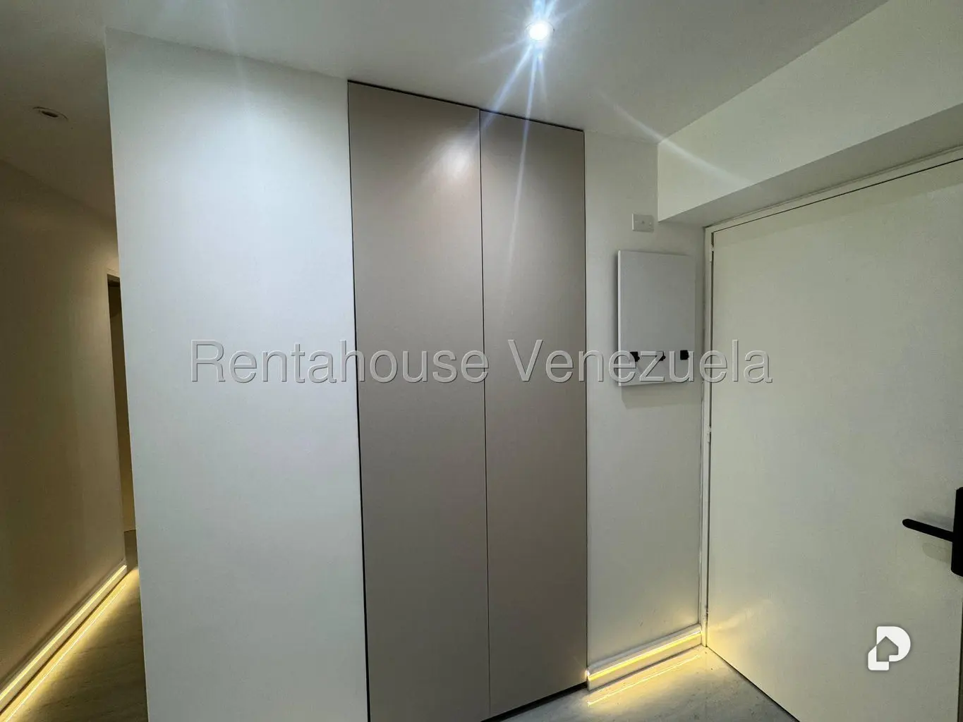 Apartamento en Santa Fe Norte, Caracas – 12