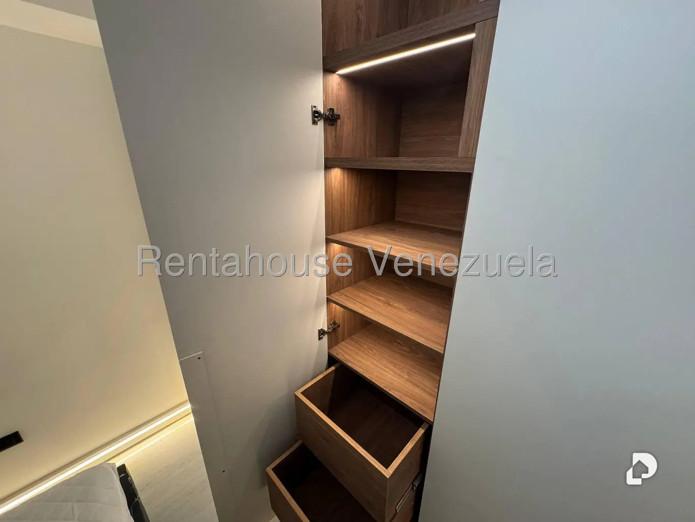 Apartamento en Santa Fe Norte, Caracas – 31