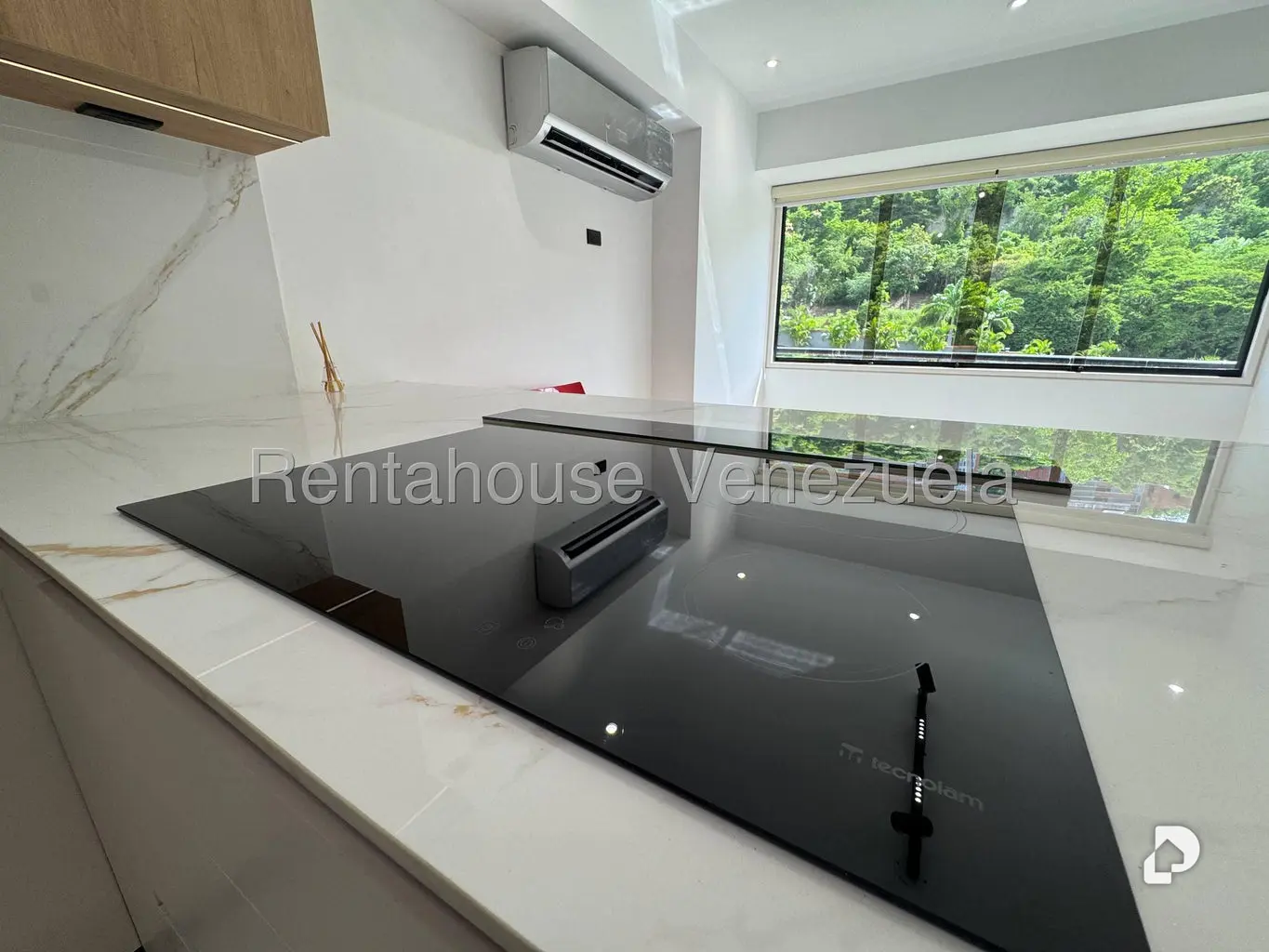 Apartamento en Santa Fe Norte, Caracas – 60