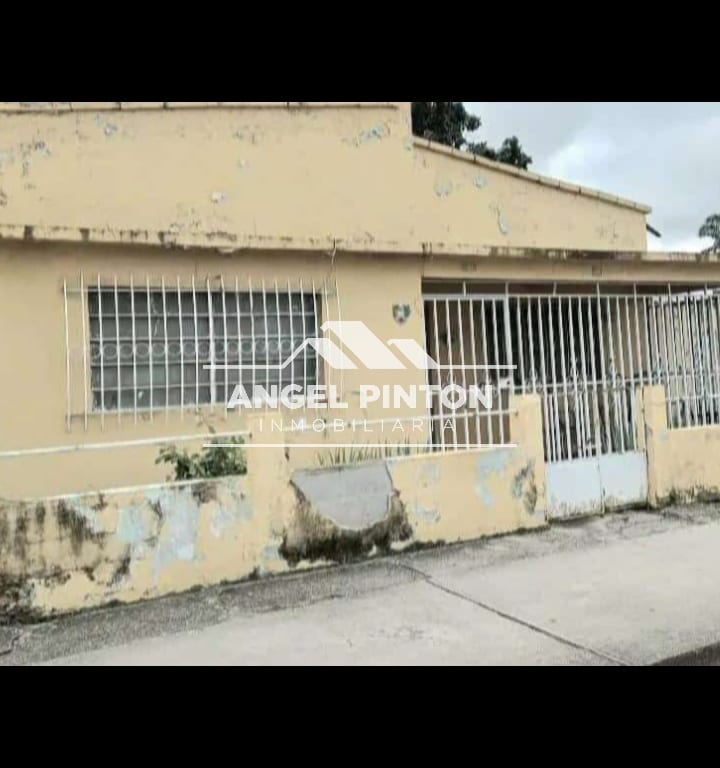 Casa en Plaza Bolivar, Acarigua - 1