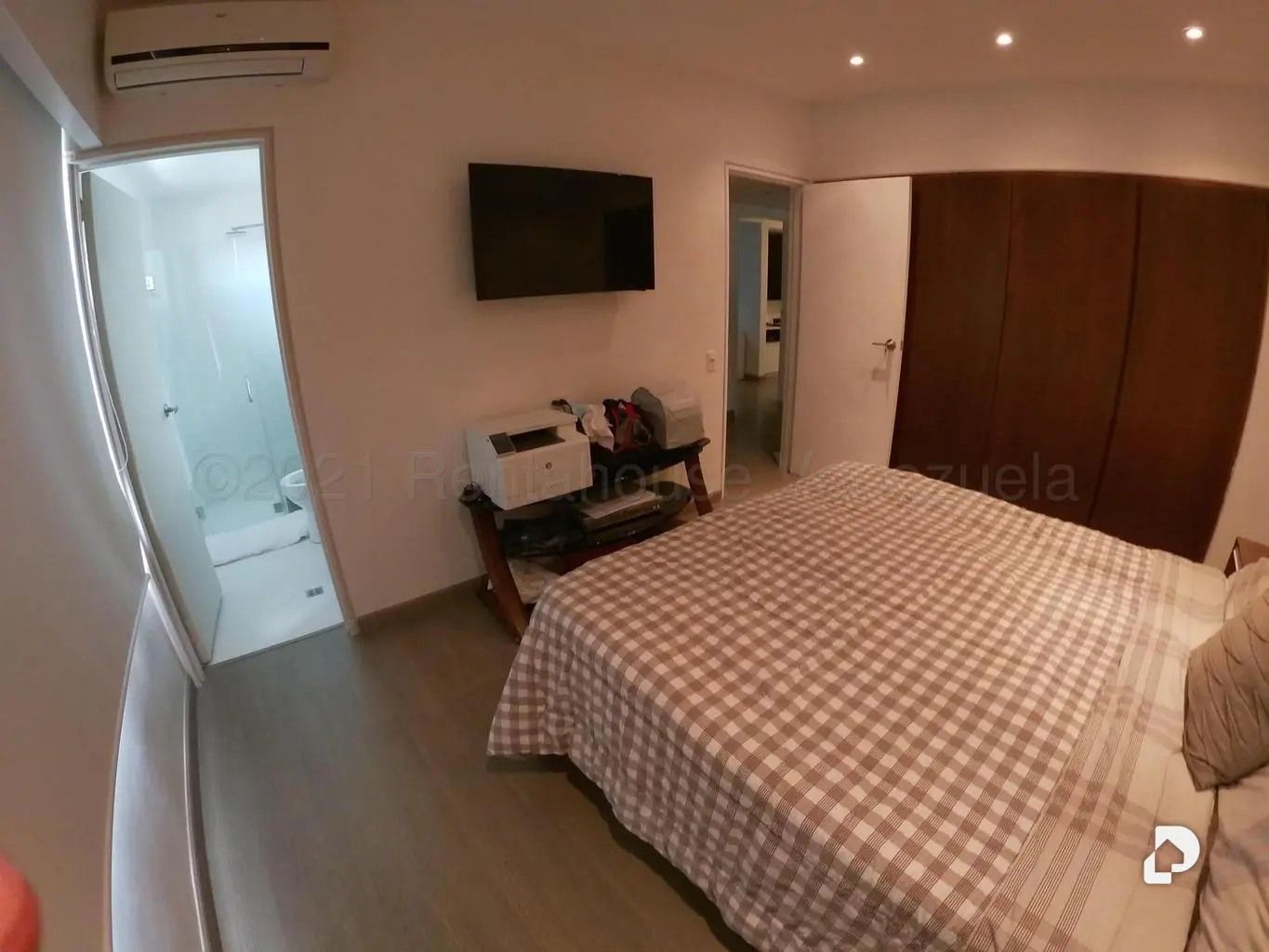 Apartamento en Los Palos Grandes, Caracas – 18