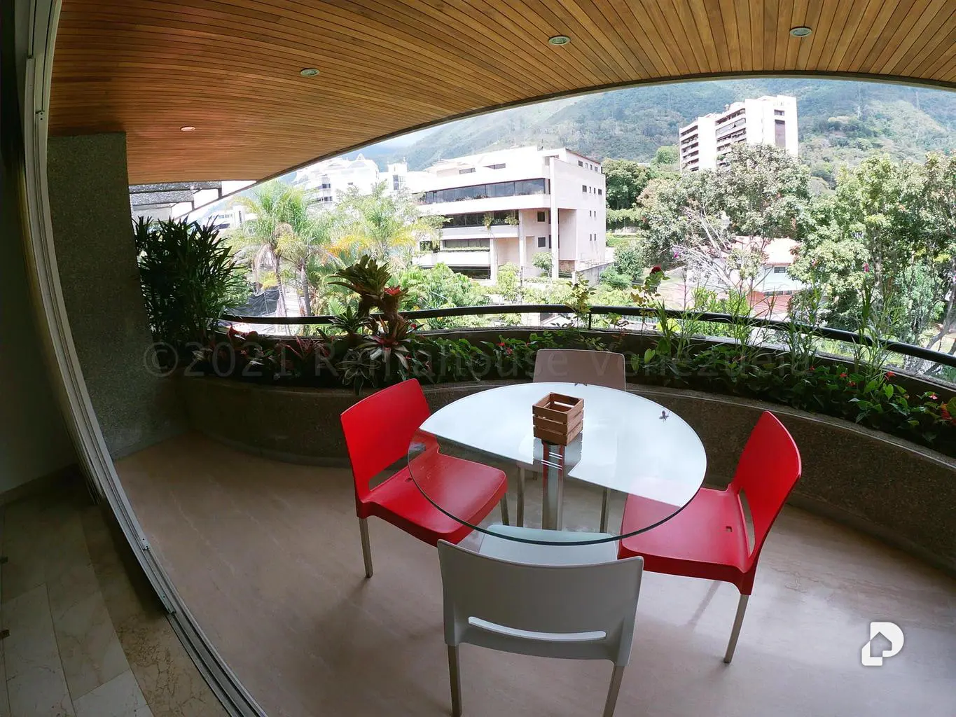 Apartamento en Los Palos Grandes, Caracas – 4