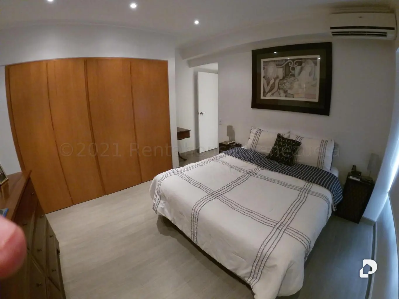 Apartamento en Los Palos Grandes, Caracas – 16