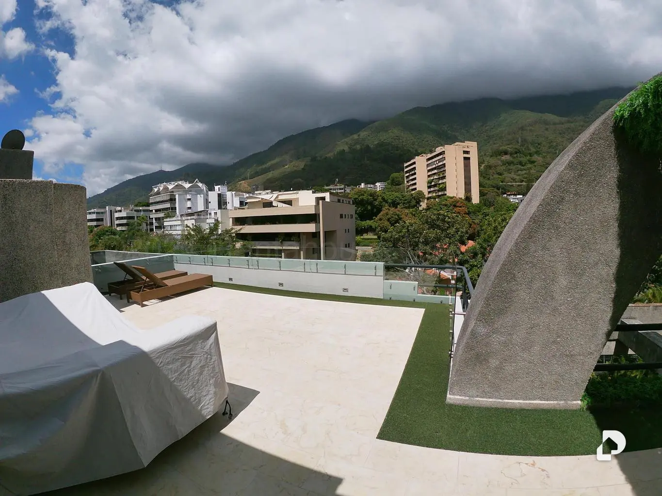 Apartamento en Los Palos Grandes, Caracas – 26