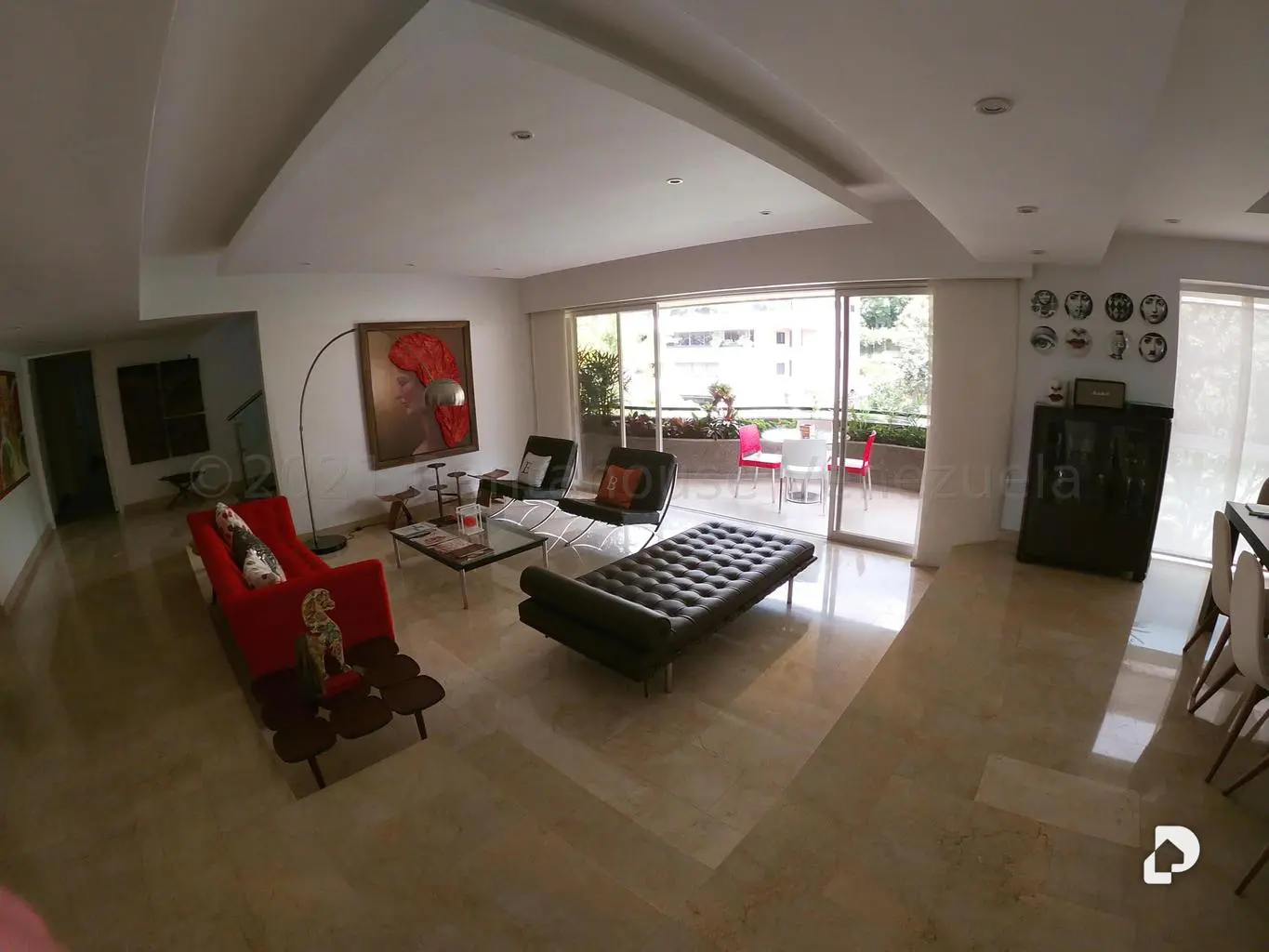 Apartamento en Los Palos Grandes, Caracas – 28