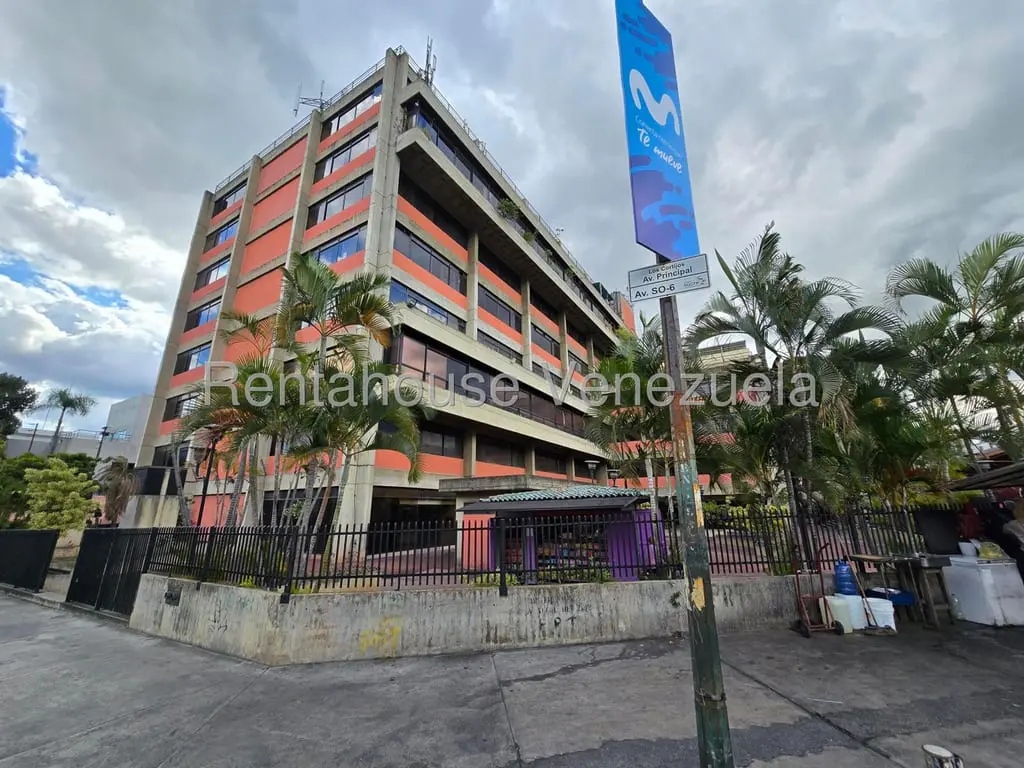 Oficina en Los Cortijos de Lourdes, Caracas - 1