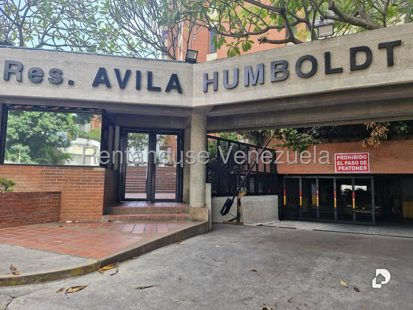 Apartamento en Lomas del Avila, Caracas – 2