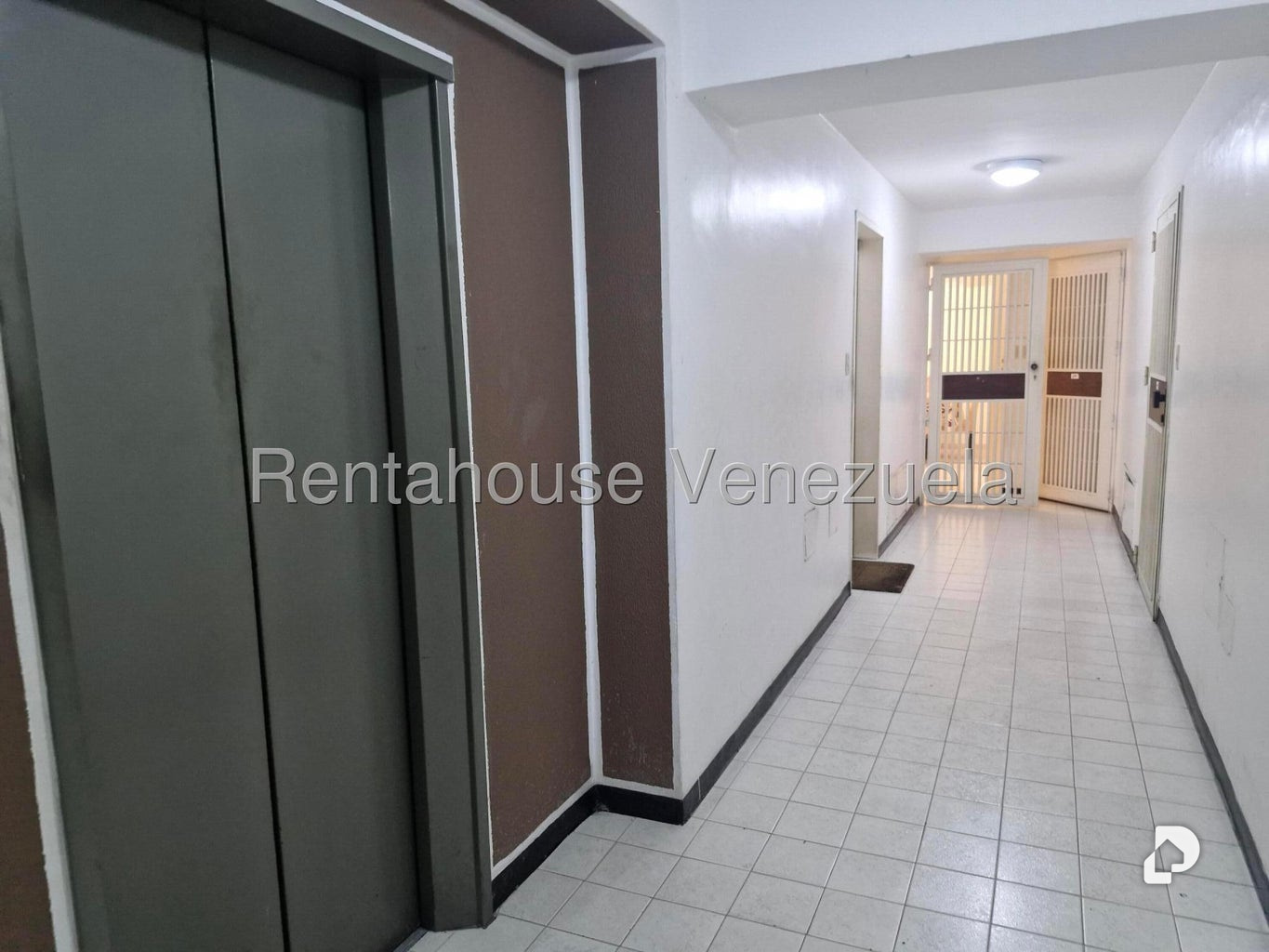 Apartamento en Lomas del Avila, Caracas – 11
