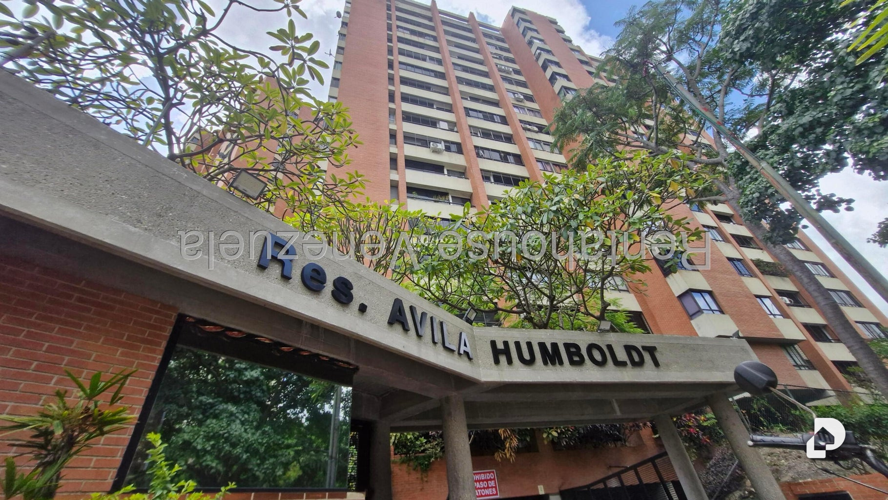 Apartamento en Lomas del Avila, Caracas – 1