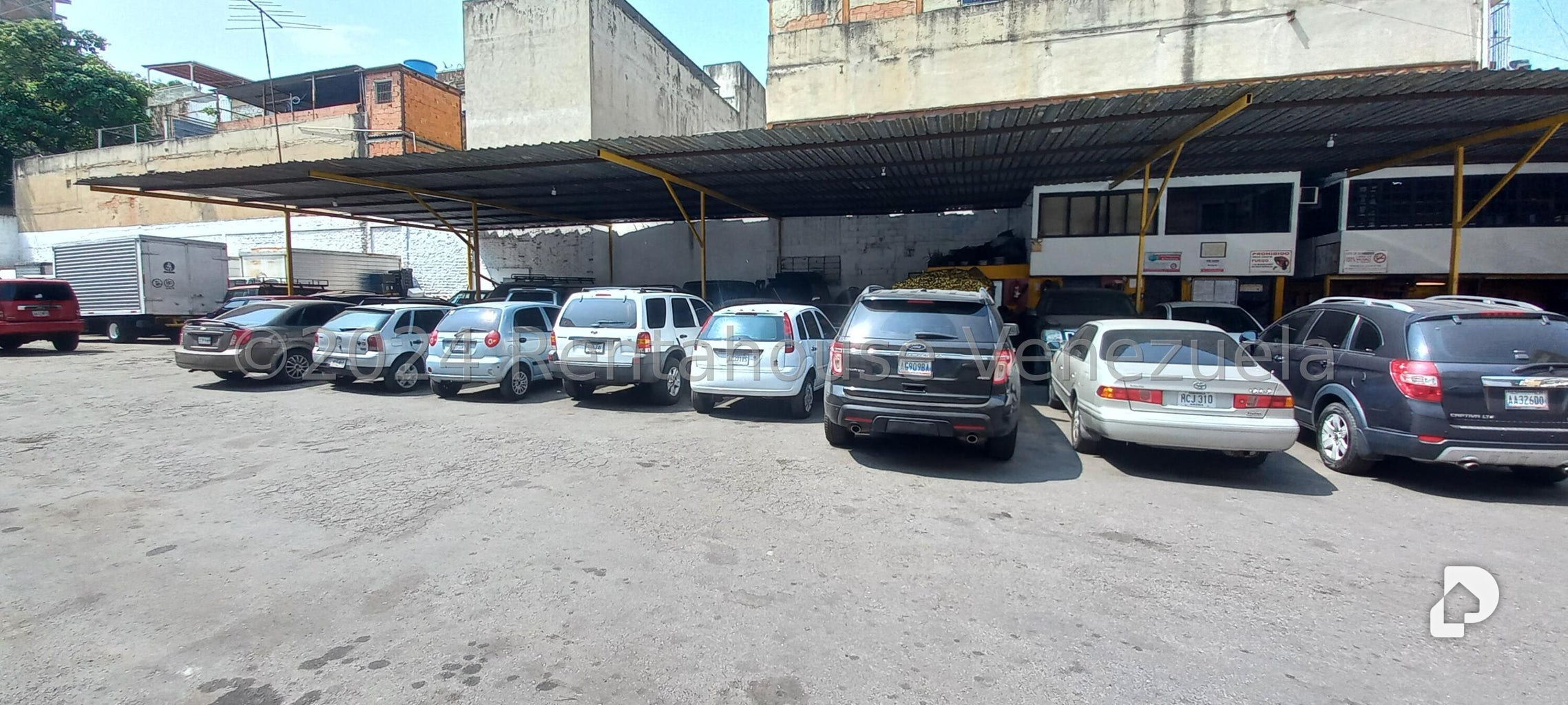 Terreno en Catia, Caracas – 25
