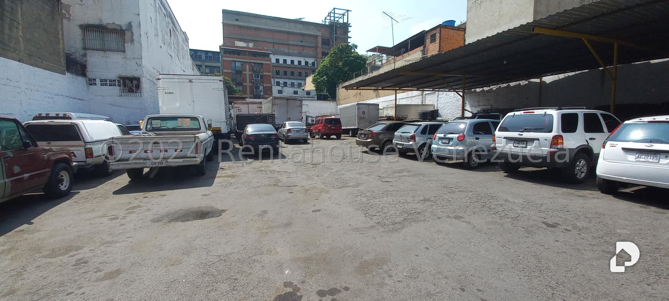 Terreno en Catia, Caracas – 23
