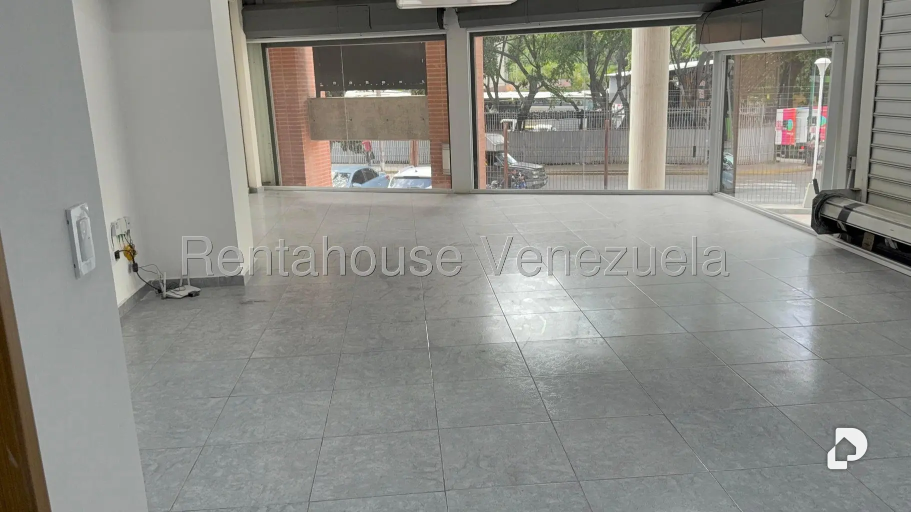 Local comercial en San Bernardino, Caracas – 16