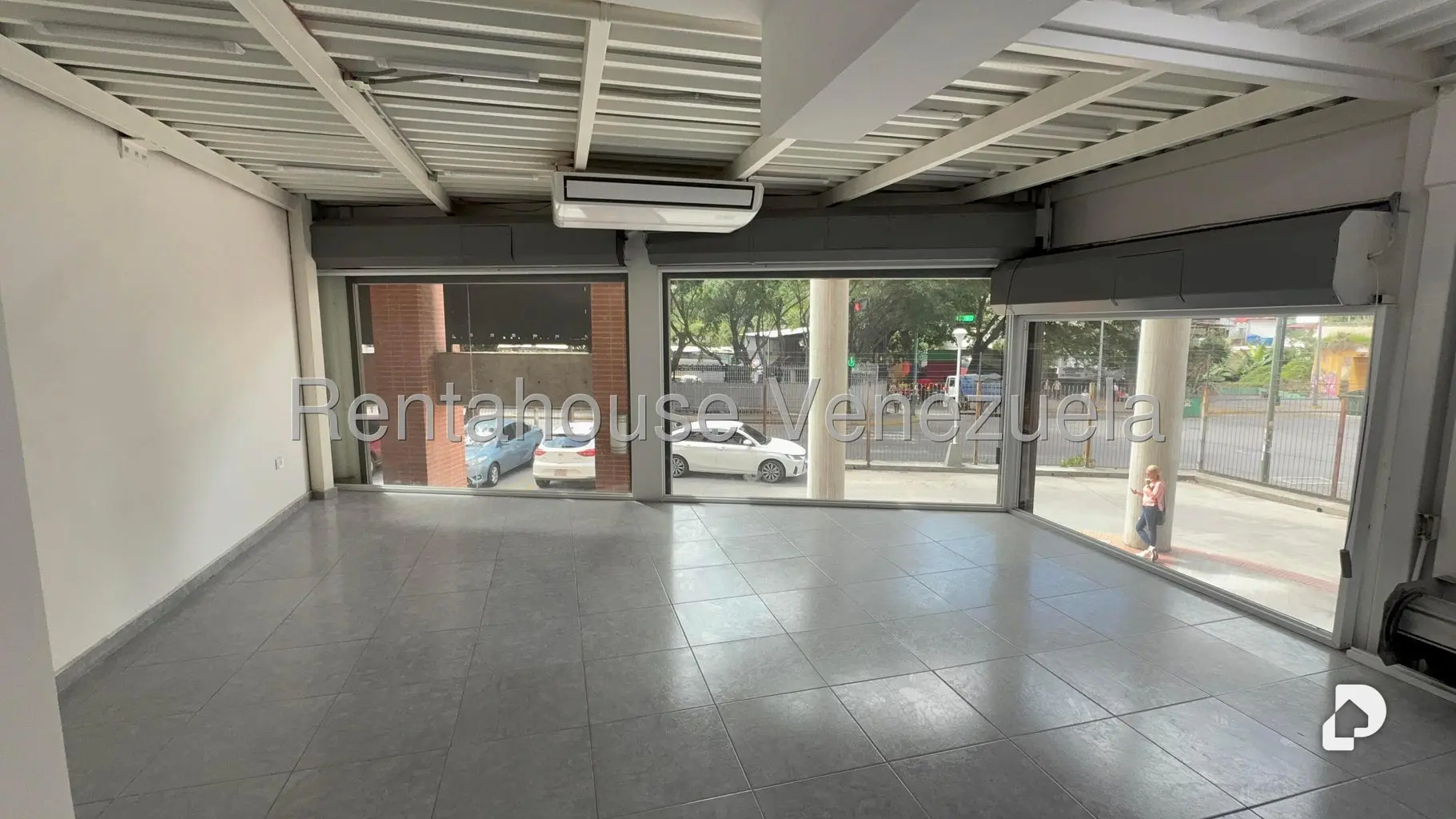 Local comercial en San Bernardino, Caracas – 17