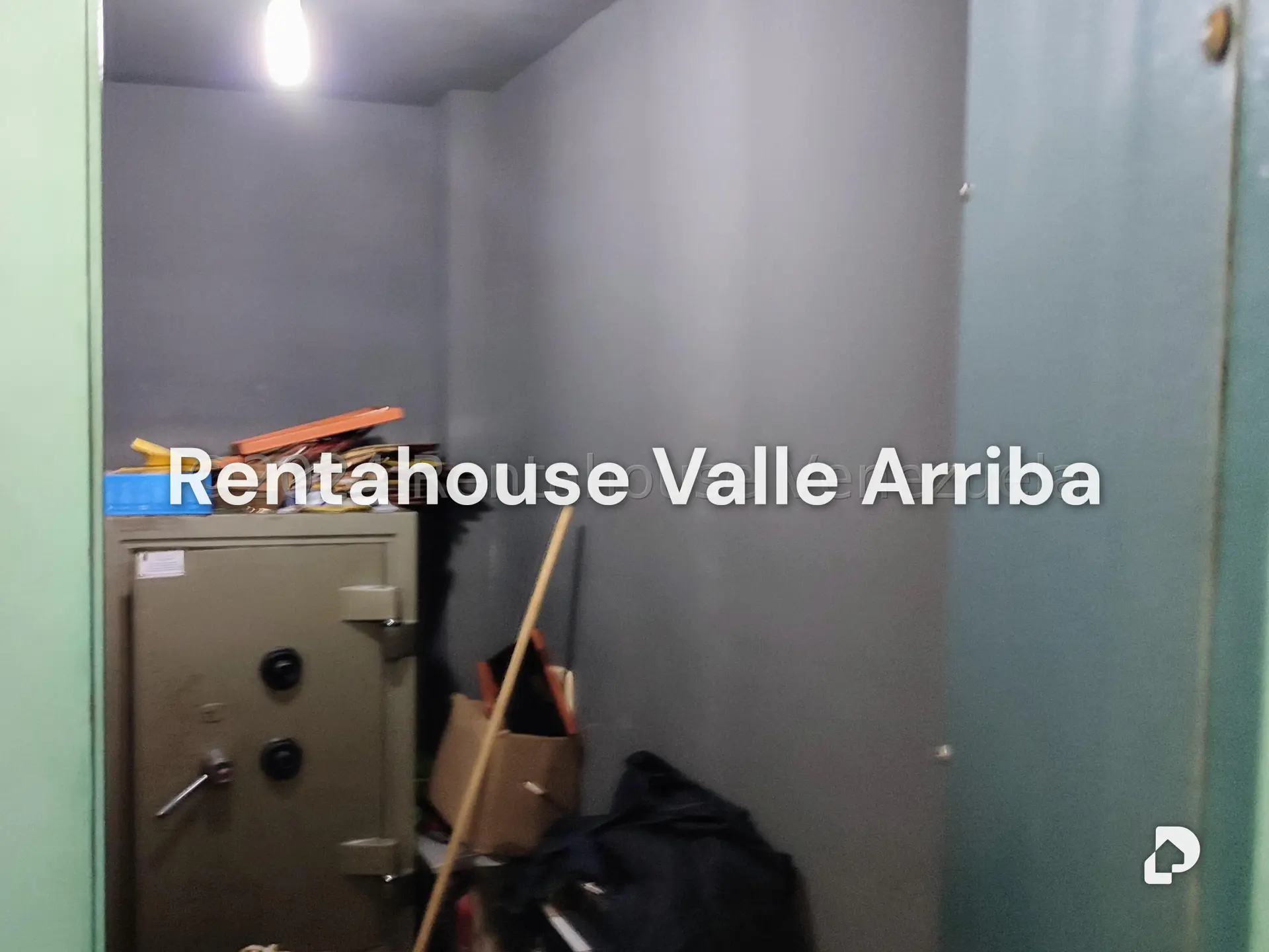 Local comercial en Centro, Caracas – 19