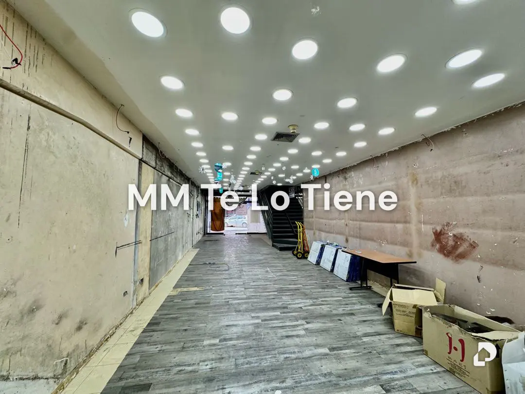 Local comercial en Chacaito, Caracas – 11