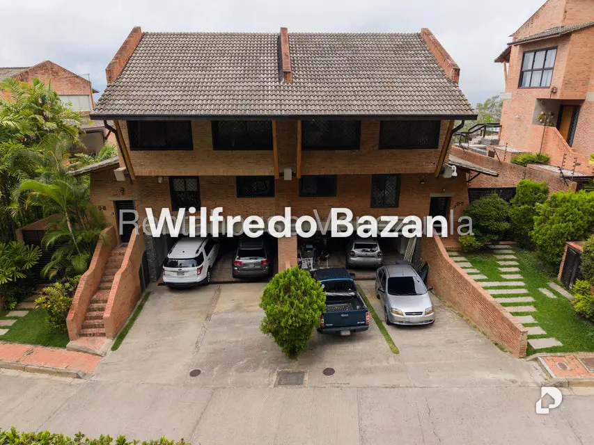 Townhouse en Cantarrana, Caracas – 3