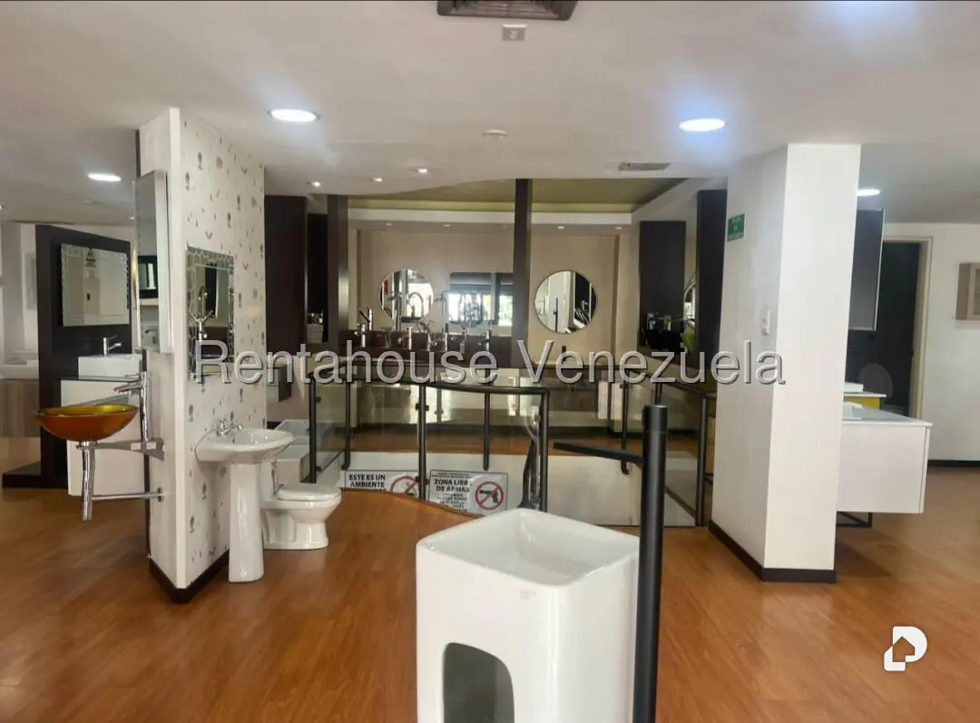 Local comercial en El Recreo, Caracas – 10
