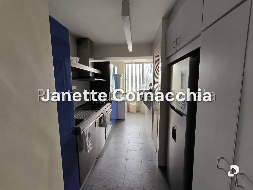 Apartamento en Altamira, Caracas – 14