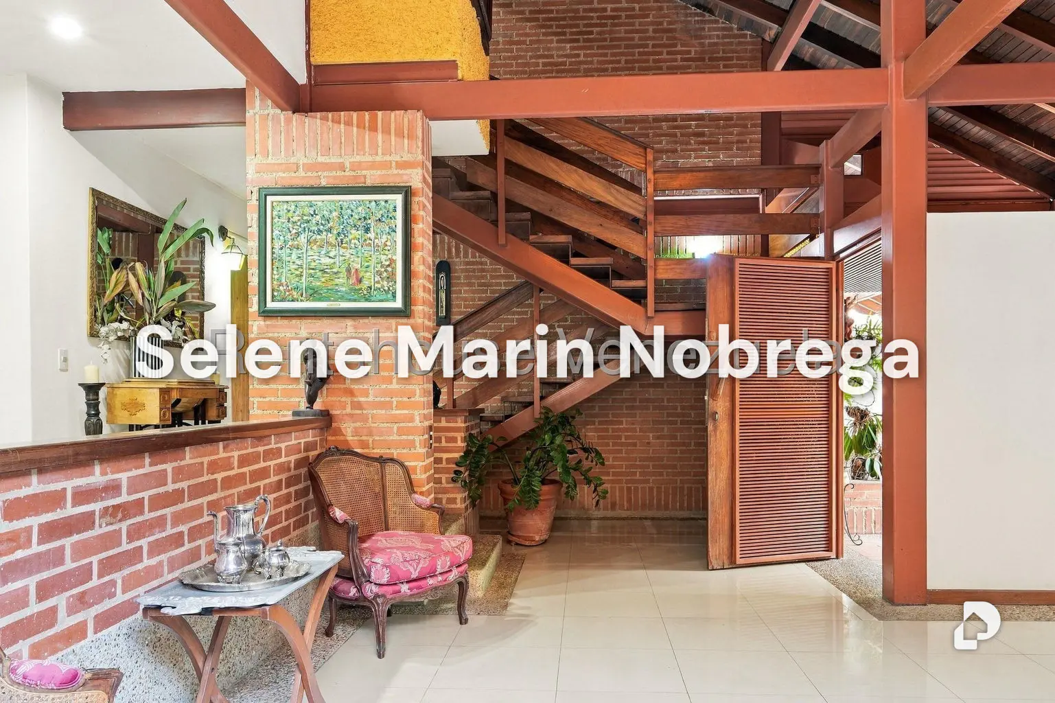 Casa en Colinas de Tamanaco, Caracas – 28