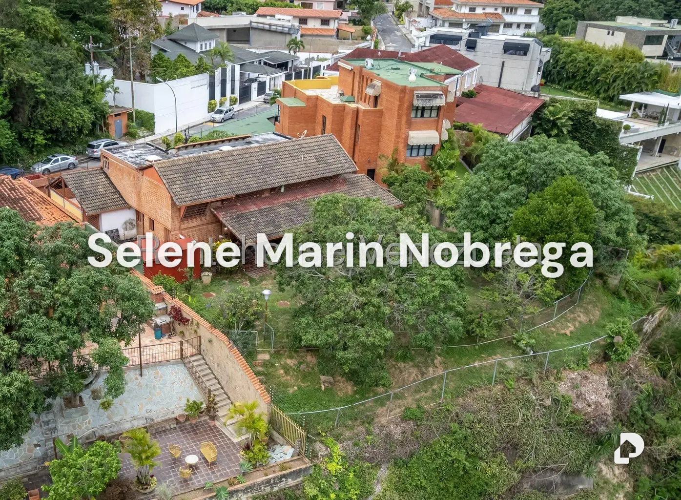 Casa en Colinas de Tamanaco, Caracas – 2