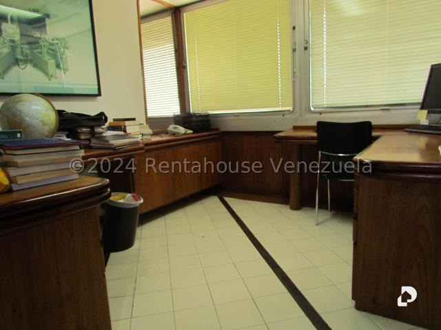 Oficina en Chuao, Caracas – 7