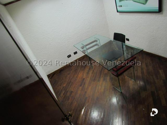 Oficina en Chuao, Caracas – 6